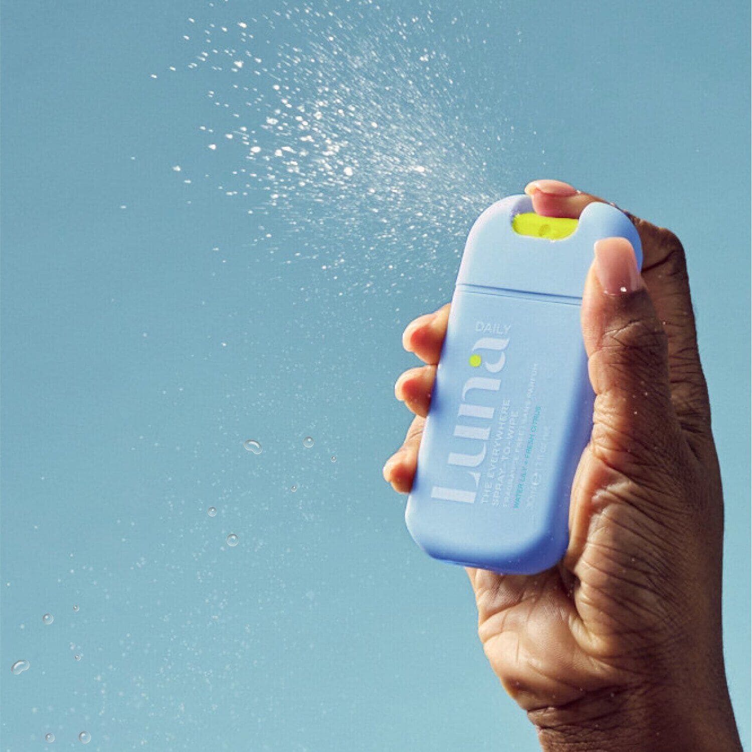 The Everywhere Spray-to-Wipe - Cooling WaterLily + Fresh Citrus