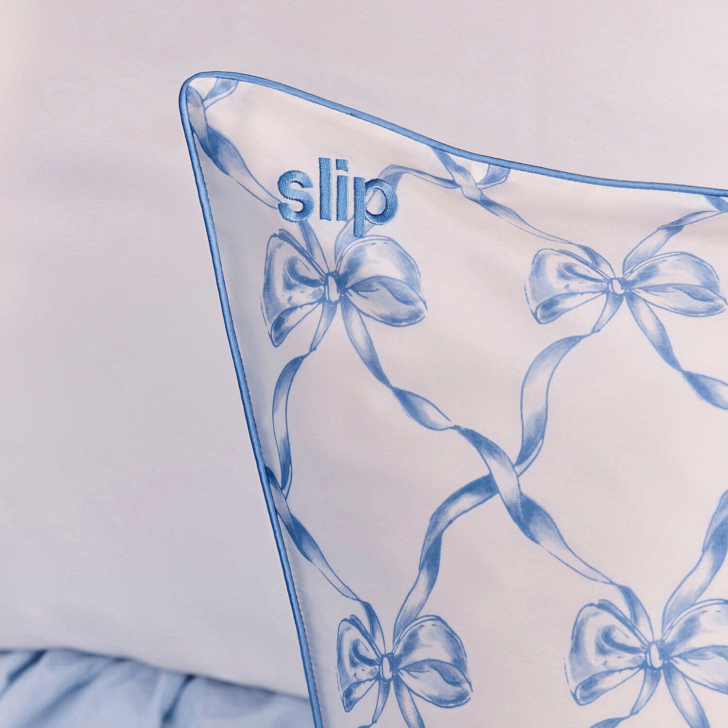 Queen Pillowcase - Bowie