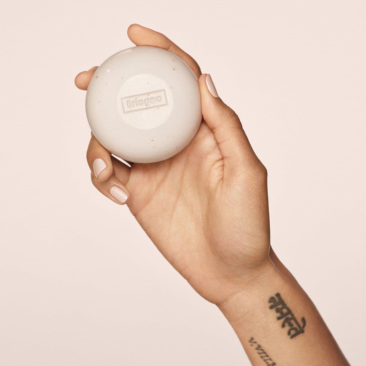 Be Gentle, Be Kind ™ - Aloe + Oat Milk Ultra Soothing 3-in-1 Cleansing Bar