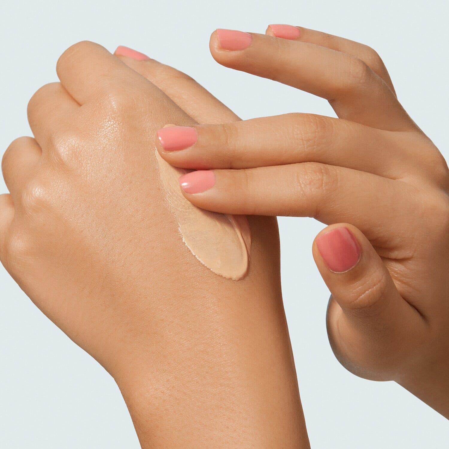 Glowscreen Sunscreen SPF 30 with Hyaluronic Acid + Niacinamide