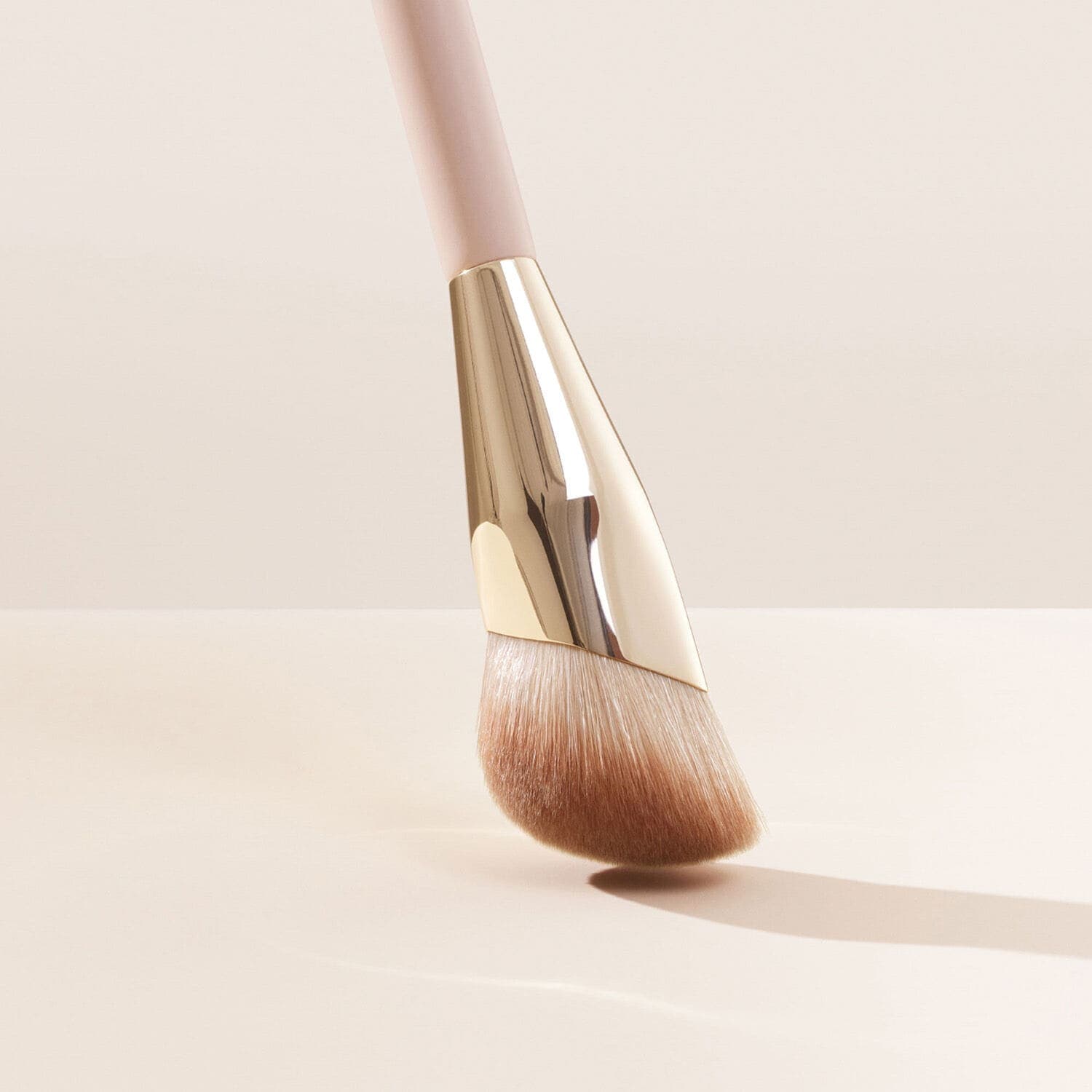 Liquid Touch Foundation Brush