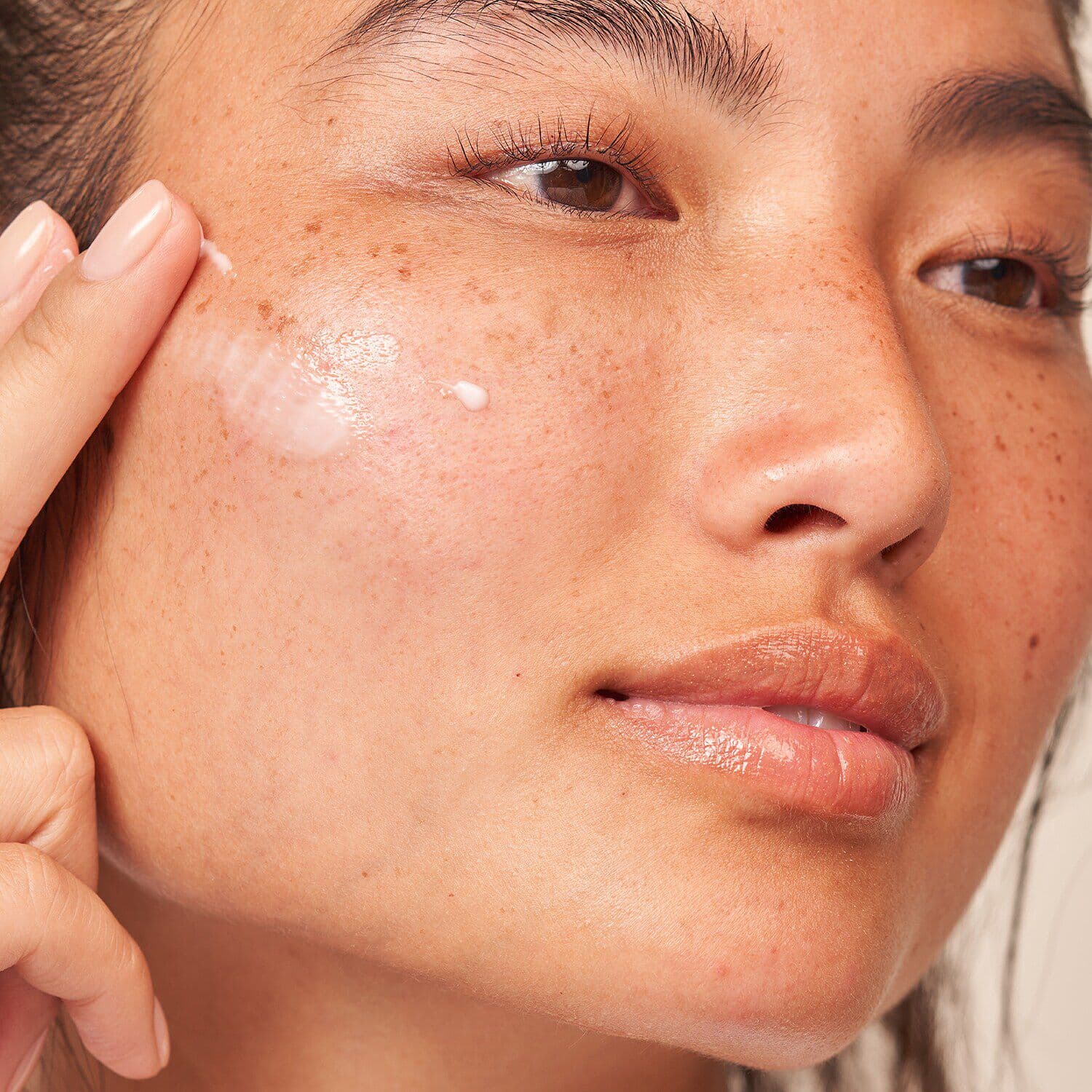 Vitamin C + Lactic Oil-Free Radiant Moisturizer