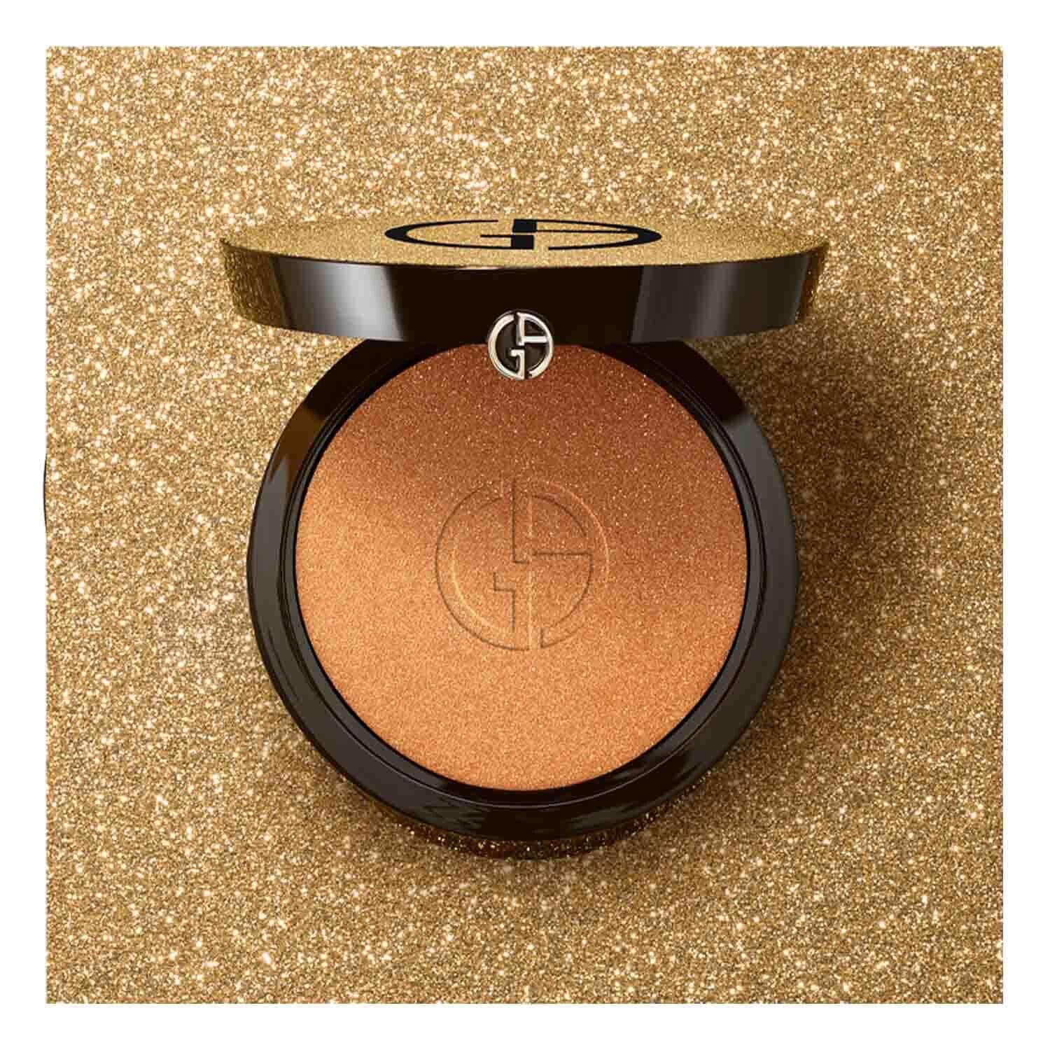 Luminous Silk Golden Glow Highlighter