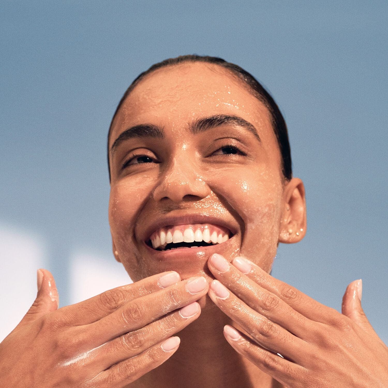 Pro-Collagen Glow Boost Exfoliator - Skin smoothing exfoliator