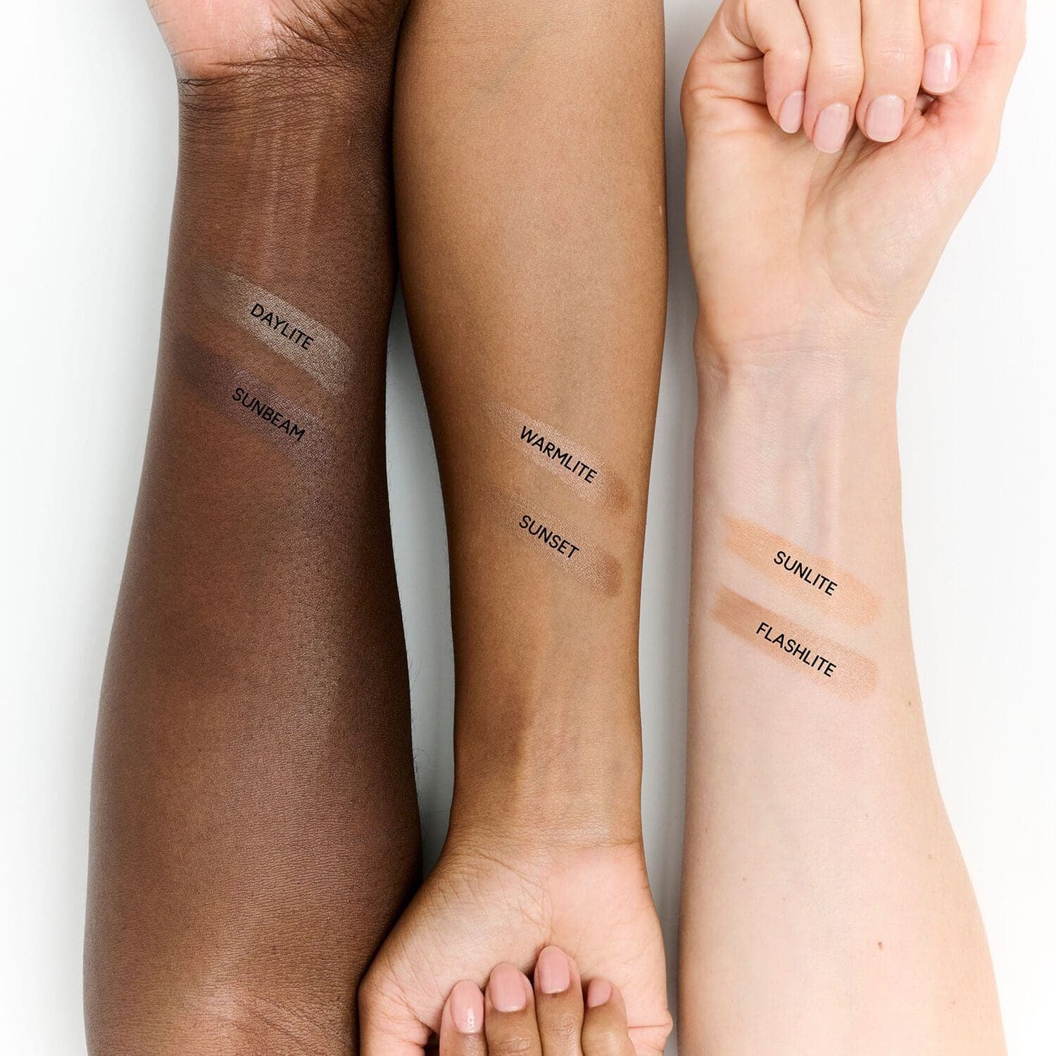 M·A·C Strobe Beam Liquid Bronzelighter