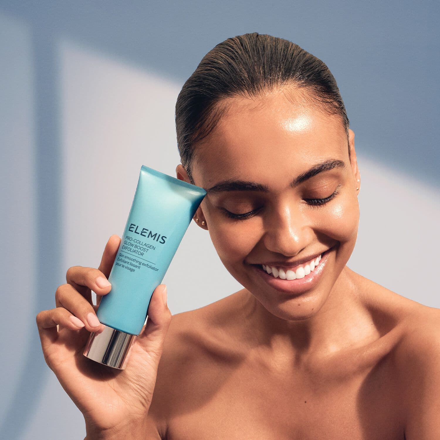 Pro-Collagen Glow Boost Exfoliator - Skin smoothing exfoliator