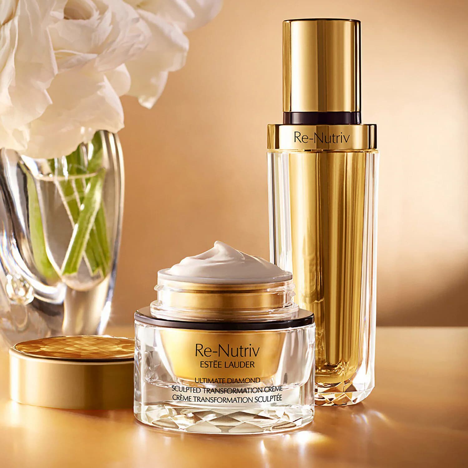 Re-Nutriv - Ultimate Diamond Sculpted Transformation Creme Moisturizer