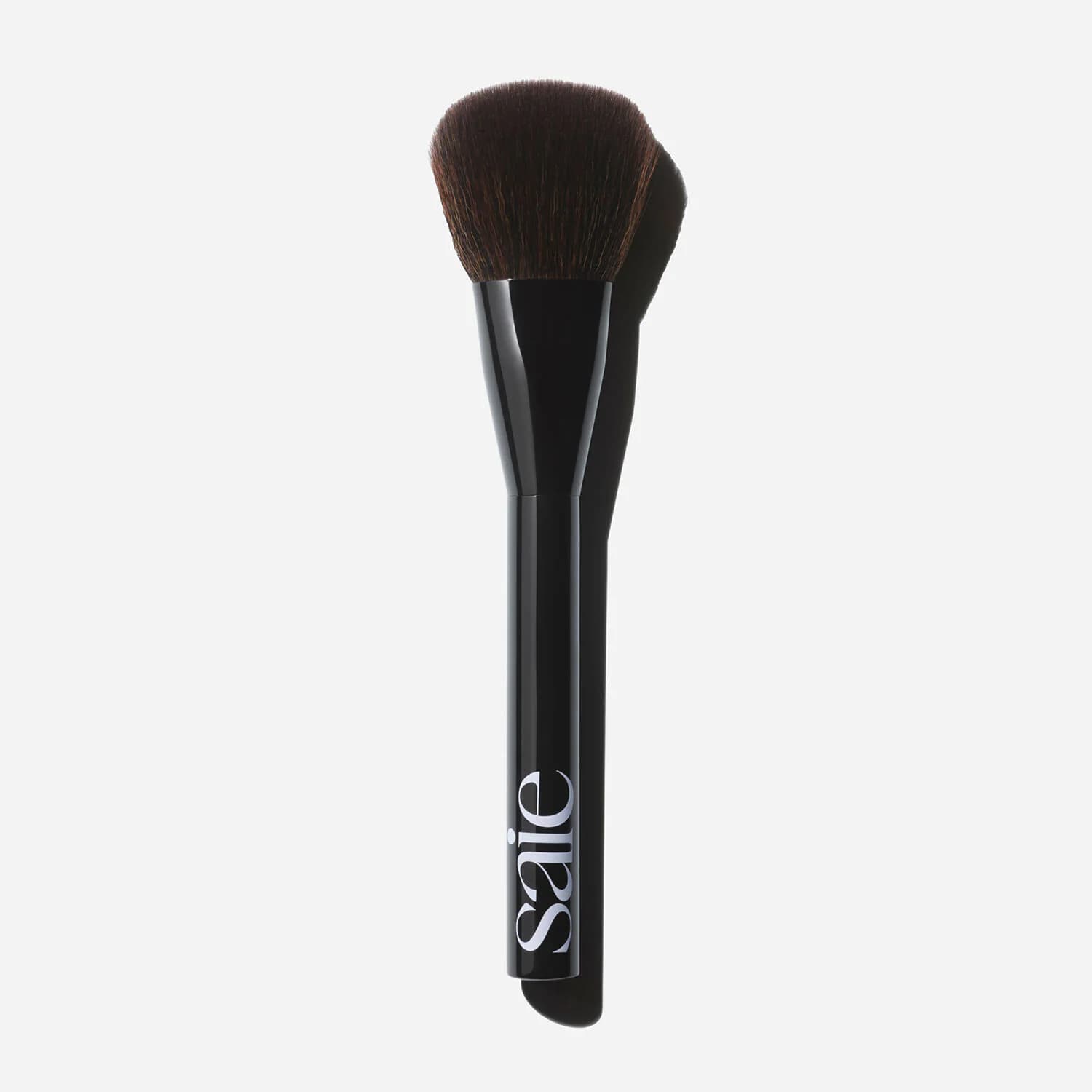 The Powder Blush Brush