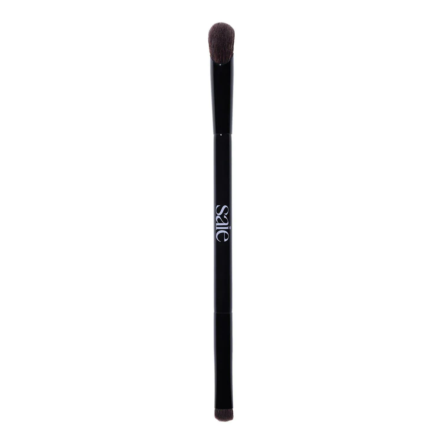 The Dual-Ended Eyeshadow Brush