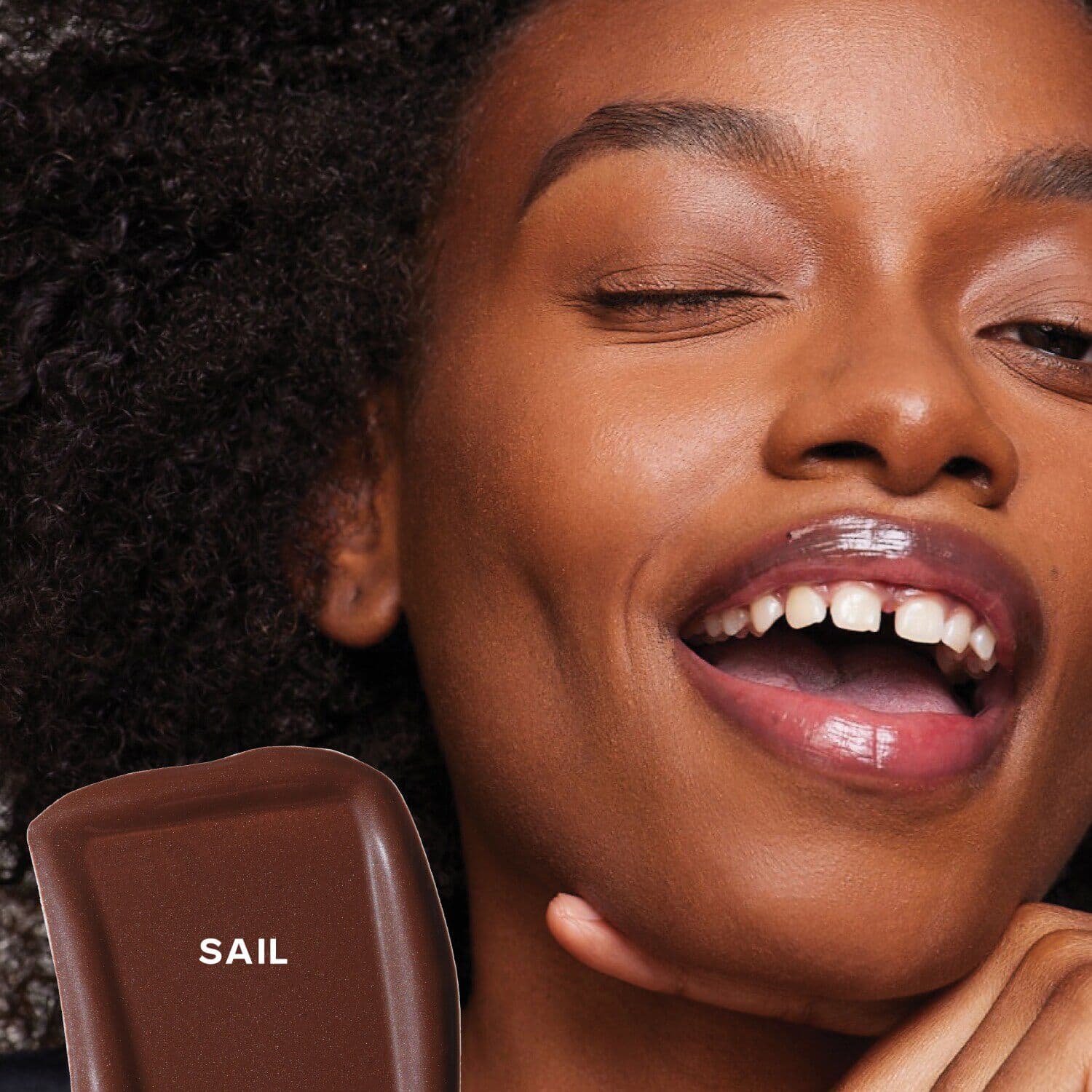Dew Bronze - Soft-Focus Effortless Liquid Bronzer