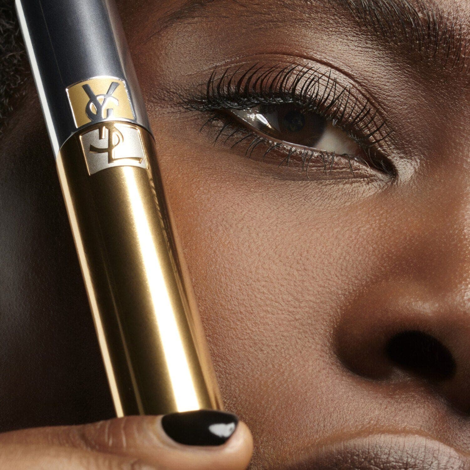 Mascara Volume Effet Faux Cils The Shock - Volumizing Mascara