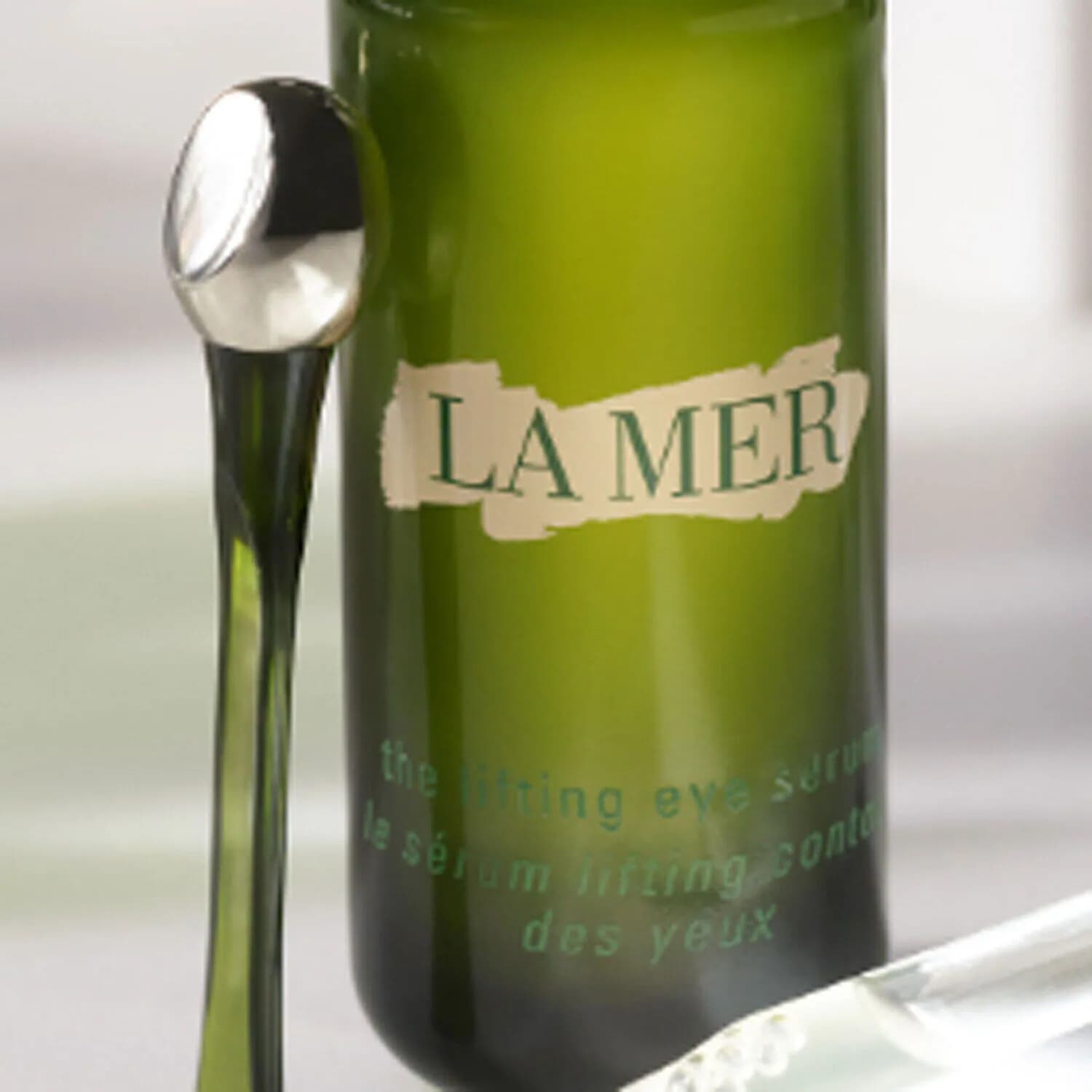 The Lifting Eye Serum