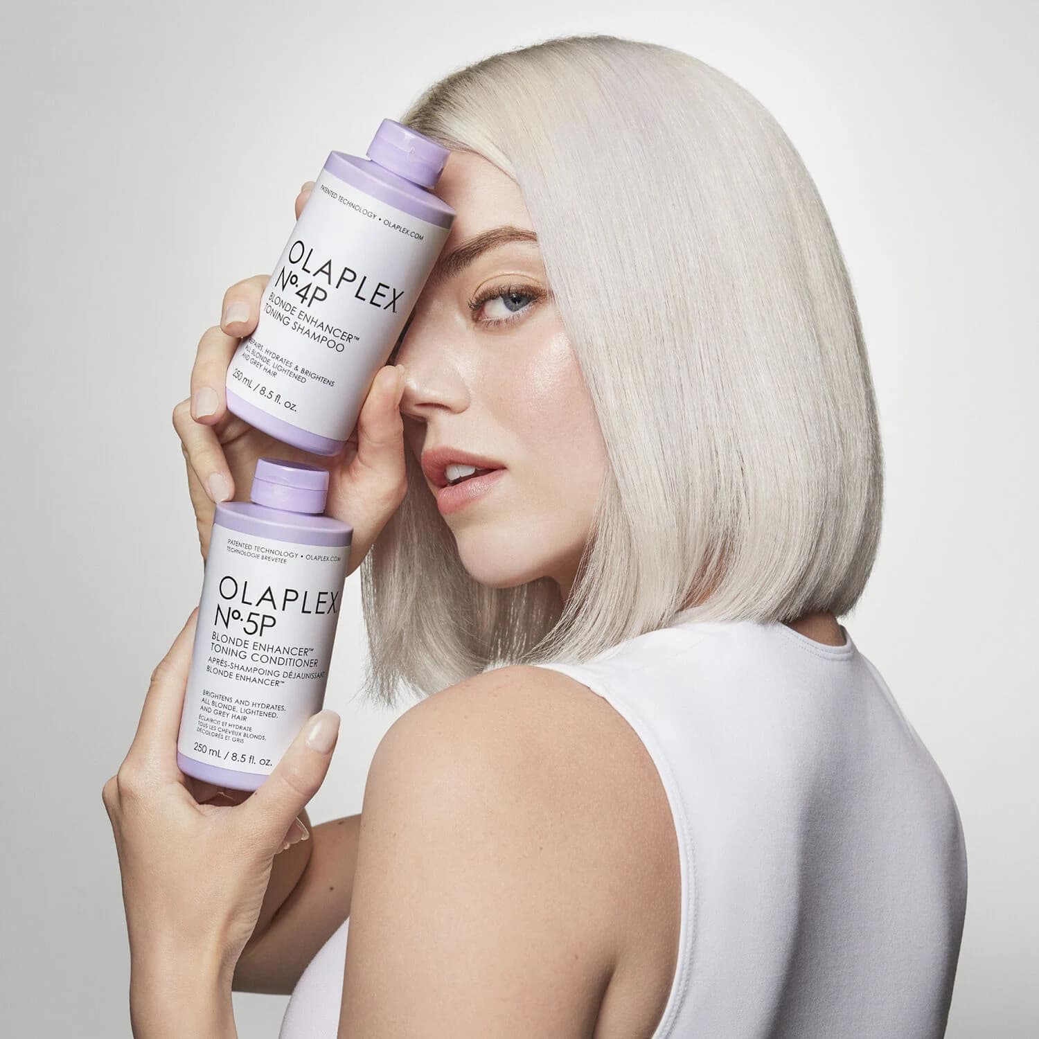 Nº.4P Blonde Enhancer™ Toning Shampoo