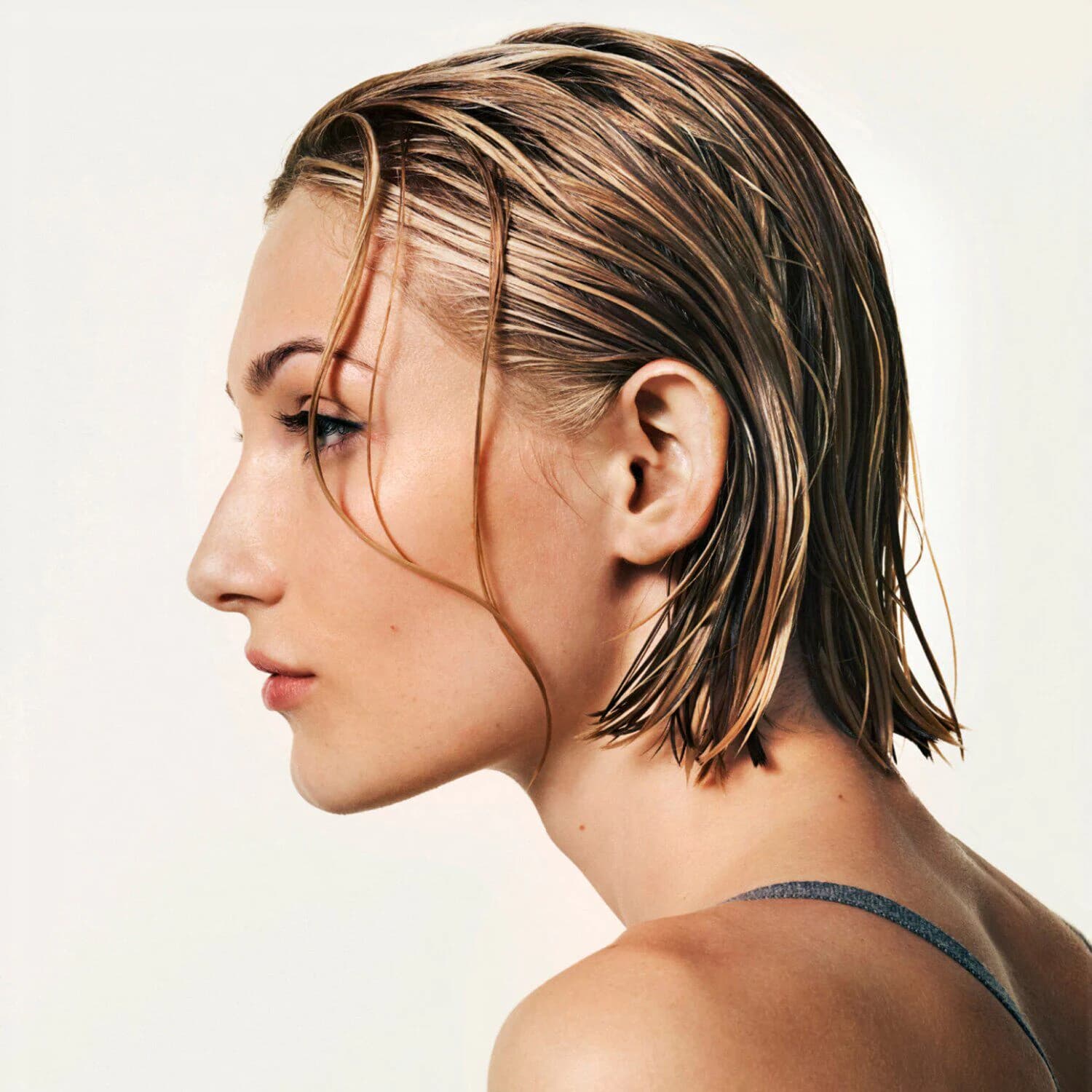 Nº.5 Leave-In™ Moisturize & Mend Leave-In Conditioner