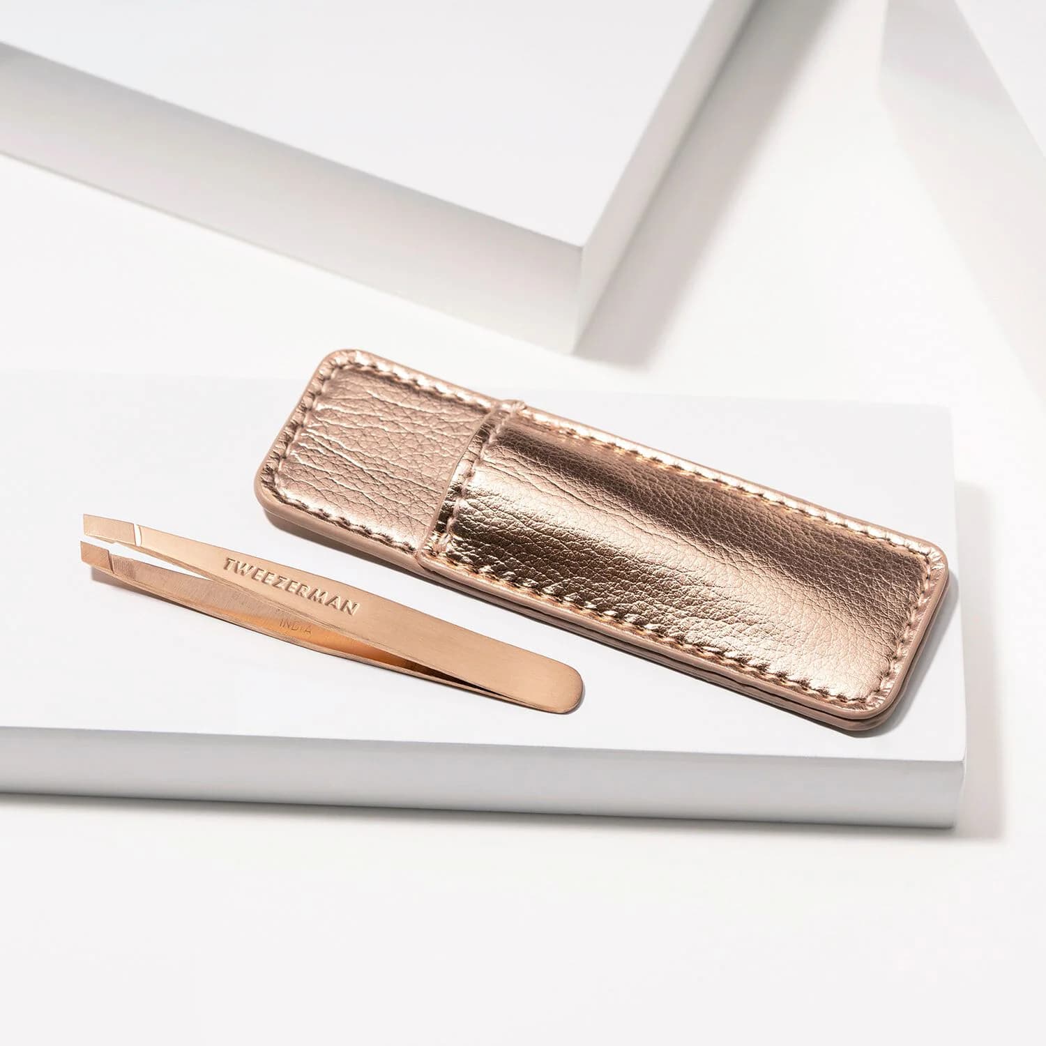Mini Slant Tweezer & Case