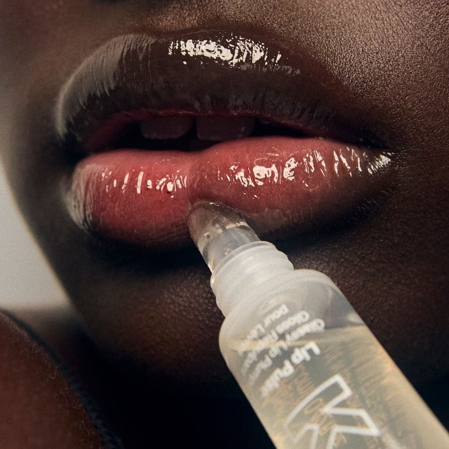 Lip Pulse Glassy Lip Plumper Gloss