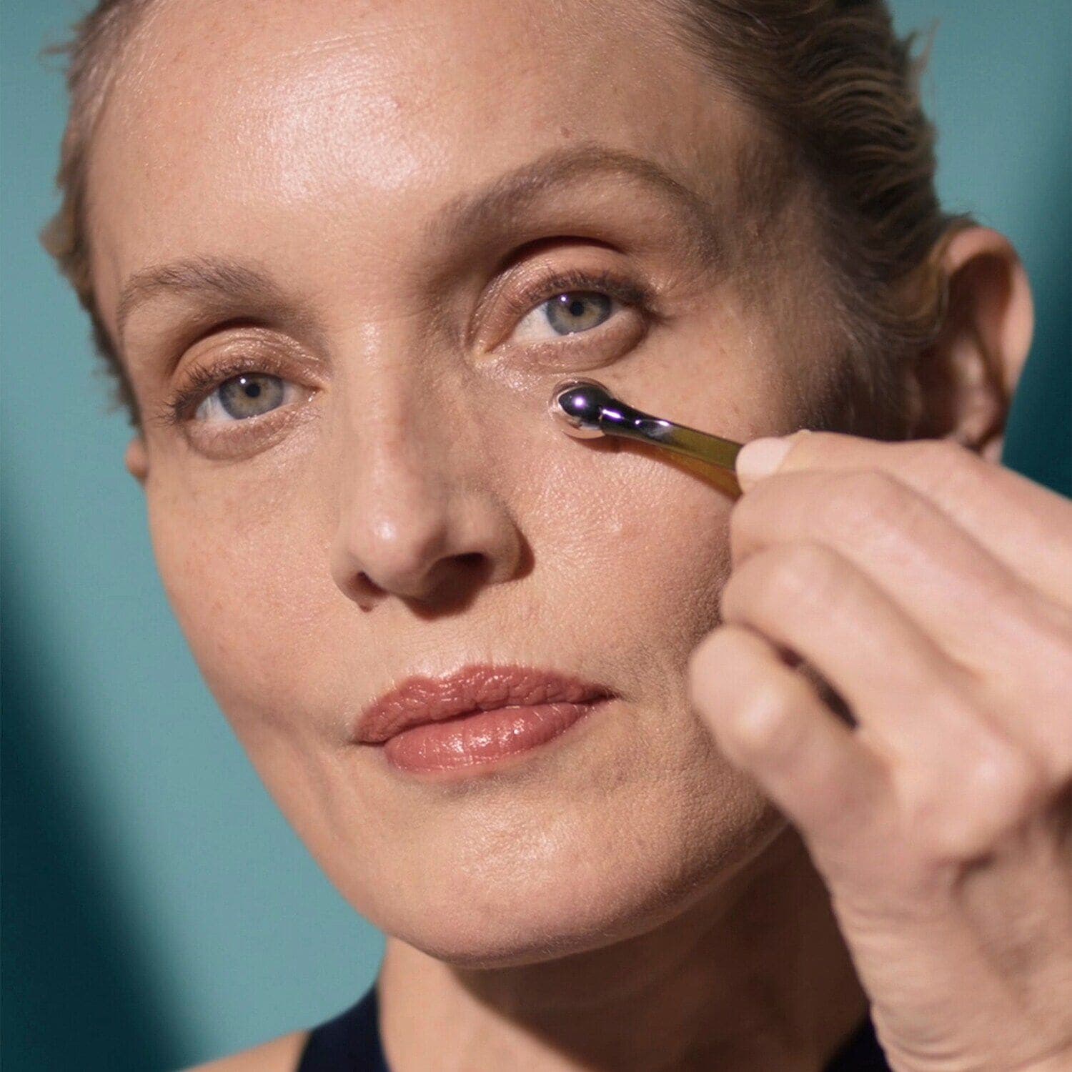 The Lifting Eye Serum