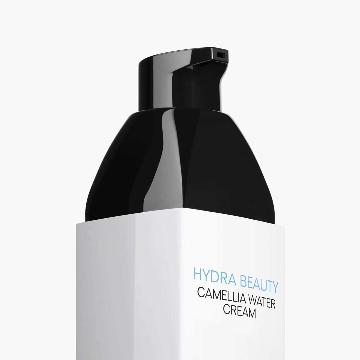 HYDRA BEAUTY CAMELLIA WATER CREAM - Illuminating Hydrating Fluid