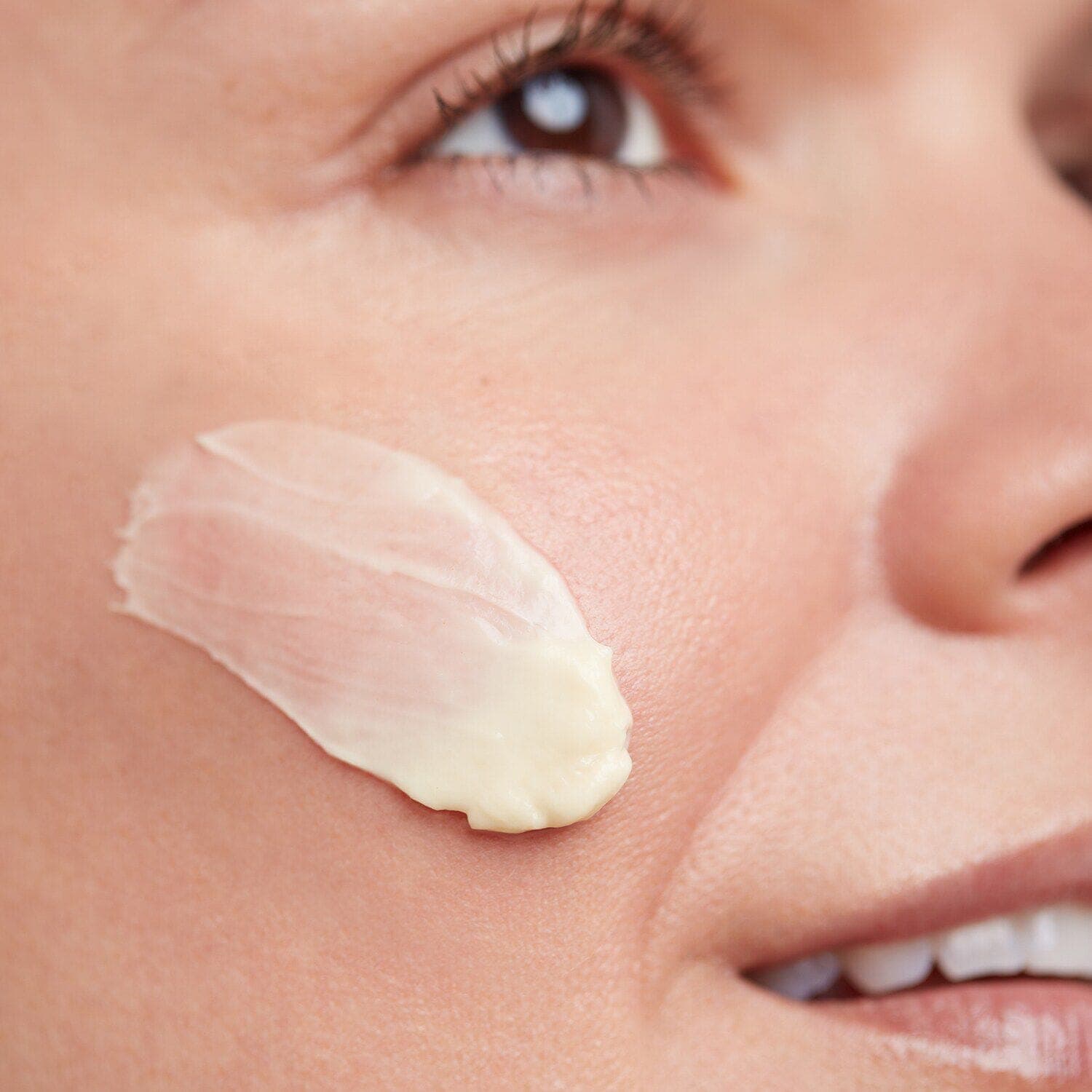 Ultra Smart Pro-Collagen Day Cream - Wrinkle Smoothing Day Cream