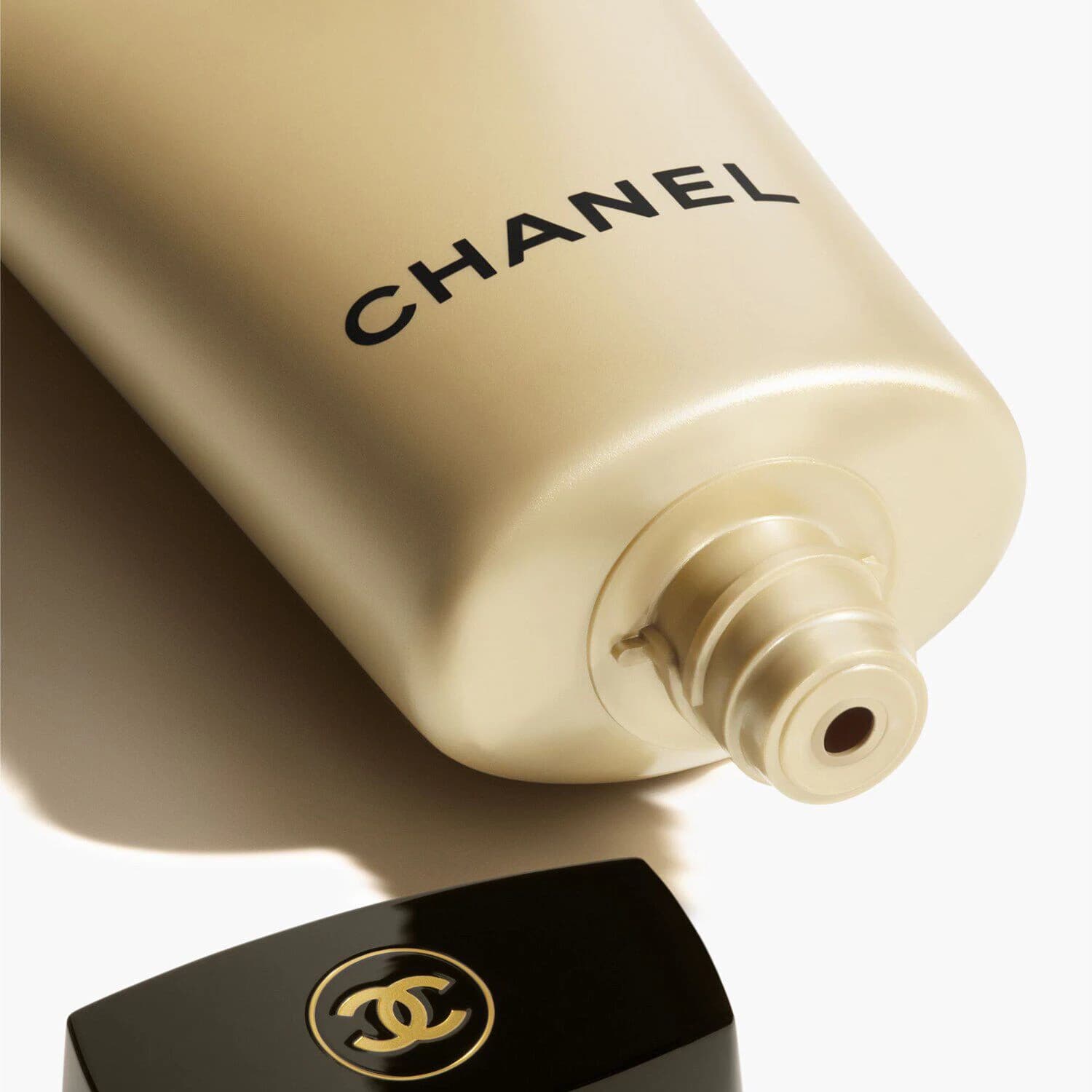 SUBLIMAGE L'HUILE-EN-GEL DE DEMAQUILLAGE - Gel-To-Oil Cleanser