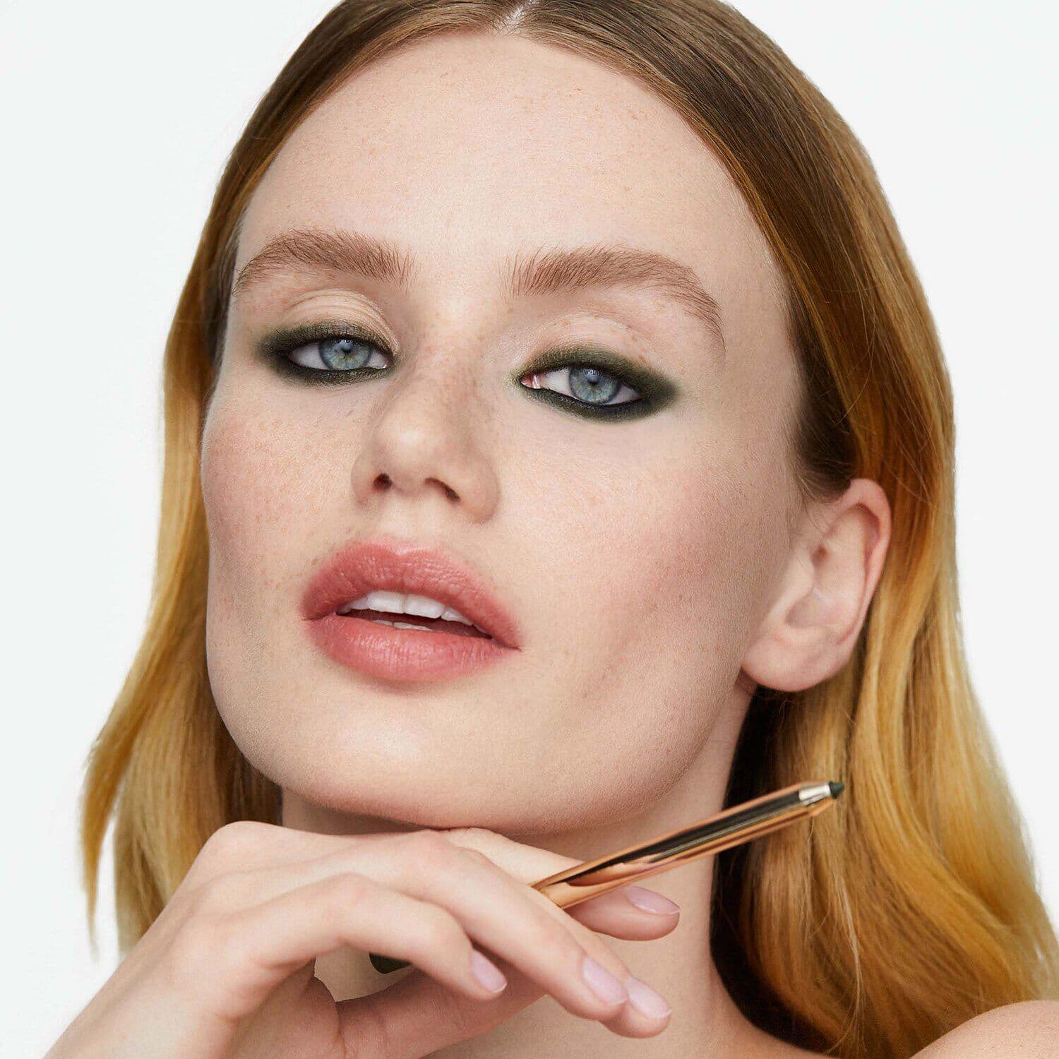 Voyeur Waterproof Mechanical Gel Liner