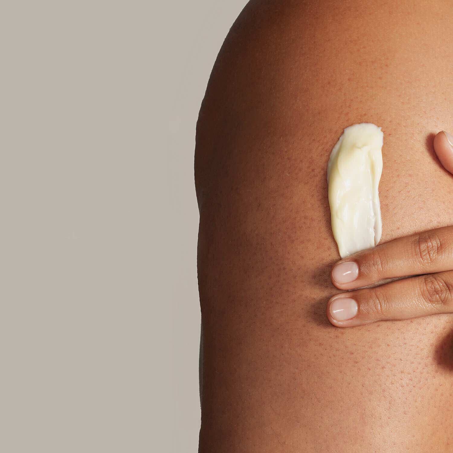 Superberry Firm + Glow Dream Body Butter With Niacinamide + Antioxidants